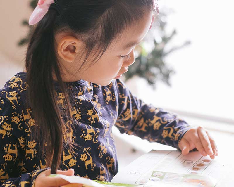 英語の環境さえ与えられるなら、お子さんたちは英語を話せるようになります。