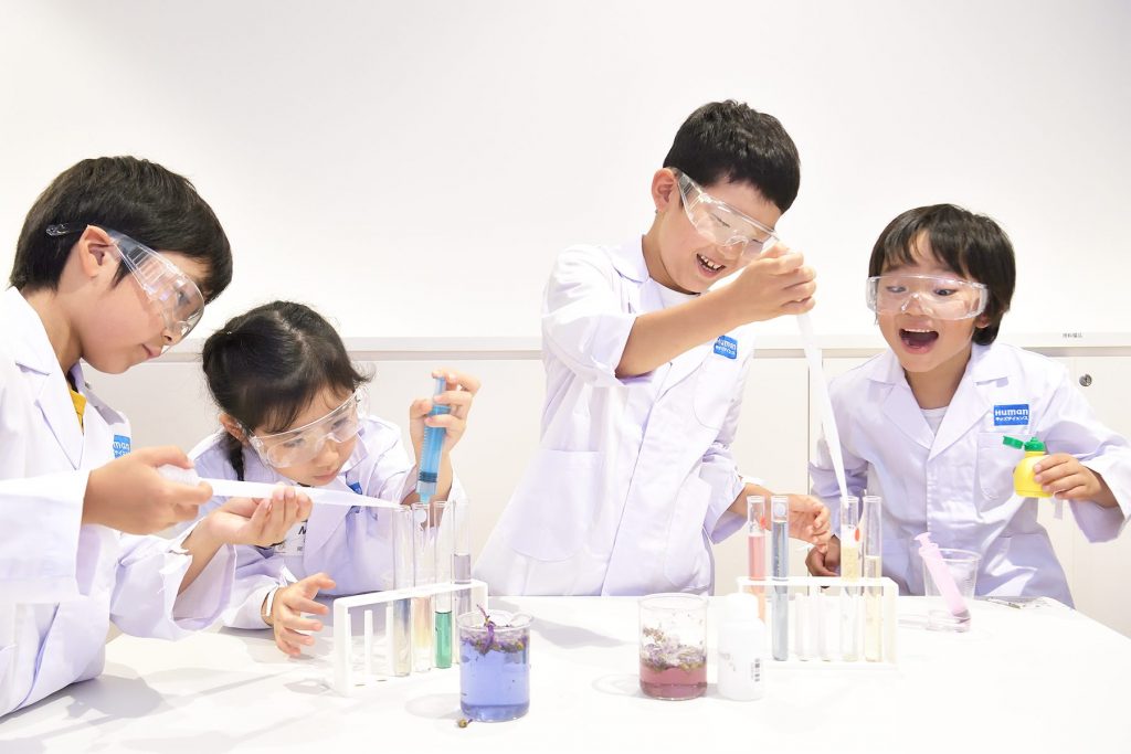 サイエンス教室(STEM教育とは?)